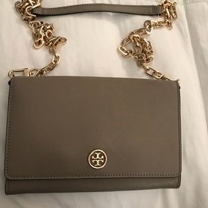 Tory Burch Robinson Chain Wallet Gray NEW!